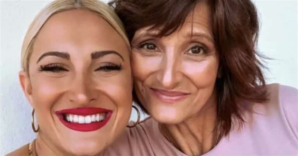 Ιωάννα Τούνη: Το συγκινητικό μήνυμα για τα 4 χρόνια από τον θάνατο της μητέρας της – «Δεν υπάρχει μέρα που να μη σε σκεφτώ»