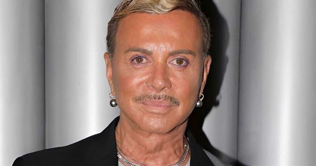 Λάκης Γαβαλάς: «Κάνω τα χαρτιά μου για να πάρω σύνταξη. Όταν έμαθα ότι είναι 850 ευρώ, ρώτησα «την ημέρα;»