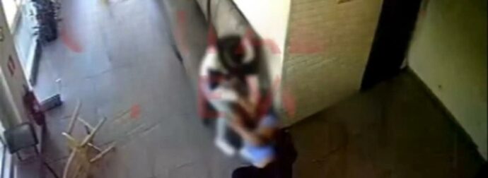 Ηράκλειο: Σοκαριστική επίθεση σε καφετέρια – Άρπαξε την πρώην σύντροφό του από τον σβέρκο και την τράβηξε από τα μαλλιά