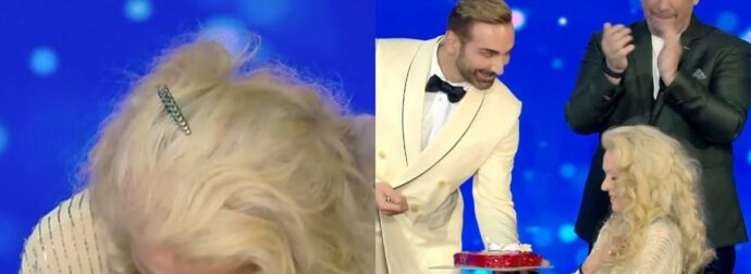 Υποκλίθηκε η Μαρία Αλιφέρη με την έκπληξη στο J2US: Η τούρτα και η συγκίνησή της