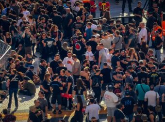 Metallica στο ΟΑΚΑ: Λαοθάλασσα στην Αθήνα για το συγκρότημα – Δείτε φωτογραφίες από το στάδιο