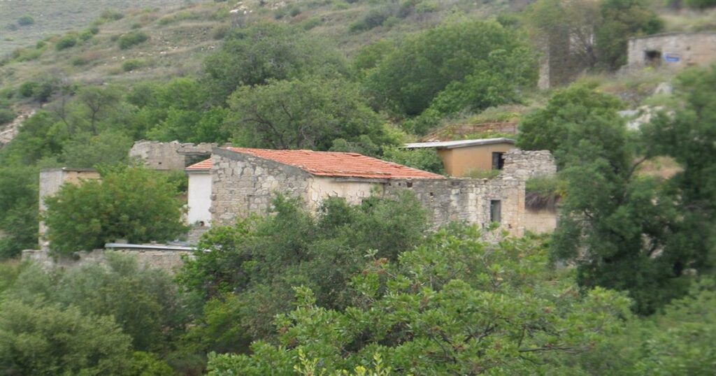 Ισραηλινοί αγοράζουν ολόκληρο χωριό στην Κύπρο – Αντιδράσεις για την τεράστια επένδυση στην Τρόζενα