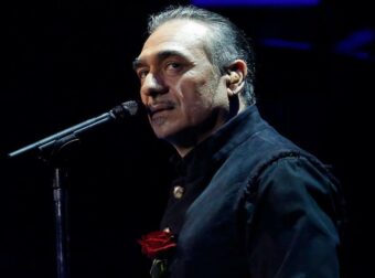 Βαρύ πένθος για τον Νότη Σφακιανάκη – Νέο «χτύπημα» μόλις έξι μήνες μετά τον θάνατο της συζύγου του