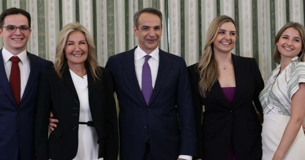Η τρυφερή ανάρτηση της Μαρέβα Μητσοτάκη για την γιορτή της μητέρας