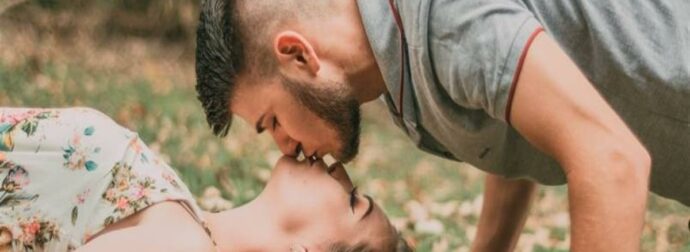 Όταν Ένας Άντρας Σε Φιλάει με τη Γλώσσα του, Να Τι Σημαίνει…