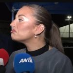 Ανδρομάχη: Σαν άλλη σούπερ σταρ κάνει μορφασμούς στου δημοσιογράφους-Εκνευρισμένη στις κάμερες με τις ερωτήσεις για το διαζύγιό της