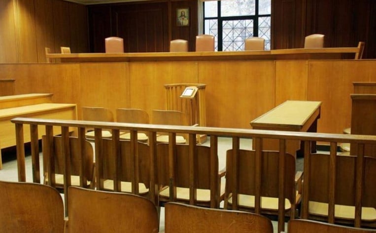 Πάτρα: Γυναίκα έφτιαξε 203 ψεύτικα προφίλ για να εκδικηθεί τον πιλότο πρώην της – Η γνωριμία μέσω social media που κατέληξε σε εφιάλτη