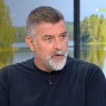 Δεν άντεξε ο Βασίλης Μπισμπίκης: Λύγισε μιλώντας για τον Μαζωνάκη – «Έχουμε μεγαλώσει μαζί από τα 16»
