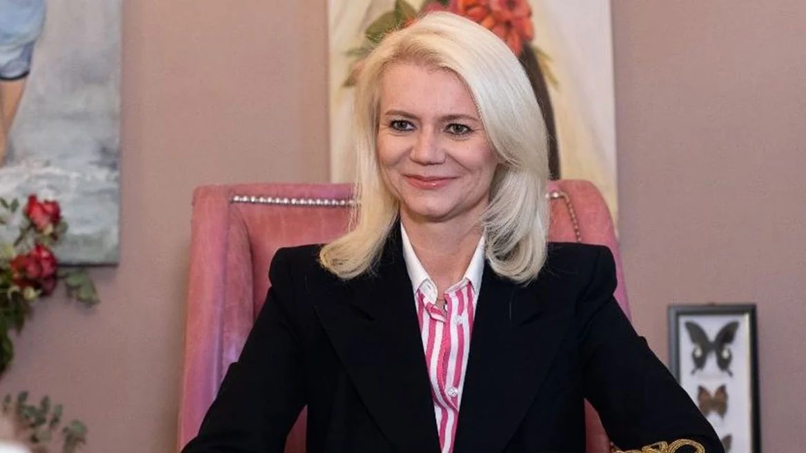 Νέα καταγγελία «φωτιά» για την Ιωάννα Γάκα: Έβγαλε άρρωστη υγιείς γυναίκα – Της είπε ότι πεθαίνει από…