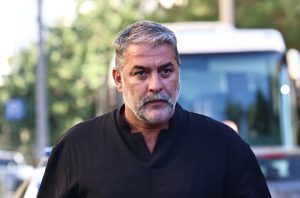 Σοκ για τον ηθοποιό Βασίλη Μπισμπίκη: Έπαθε έμφραγμα… όρθιος και πήγε στο νοσοκομείο νομίζοντας ότι έχει πάθει…