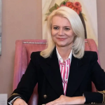 ΣΟΚ με τη 56χρονη γιατρό στη Καρνεάδου: «Δεν υπολόγιζε κανέναν» – Η αποκάλυψη της θείας της που πάγωσε τους πάντες