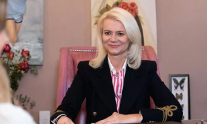 ΣΟΚ με τη 56χρονη γιατρό στη Καρνεάδου: «Δεν υπολόγιζε κανέναν» – Η αποκάλυψη της θείας της που πάγωσε τους πάντες