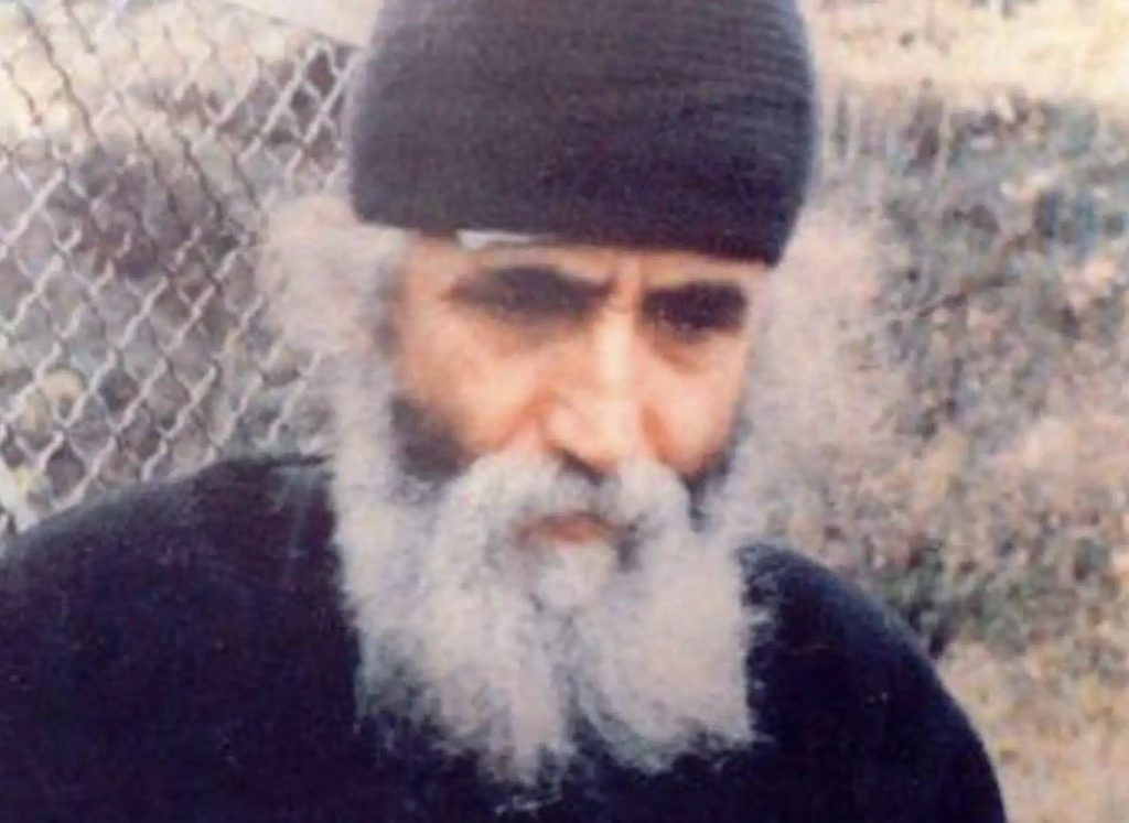 Άγιος Παΐσιος: Αυτό είναι το καλύτερο μνημόσυνο για τους κεκοιμημένους