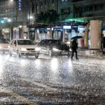 Αλλάζει, από απόψε το βράδυ, ο καιρός: Κατρακυλά ο υδράργυρος και έρχονται βροχές και καταιγίδες – Πού και πότε χτυπούν