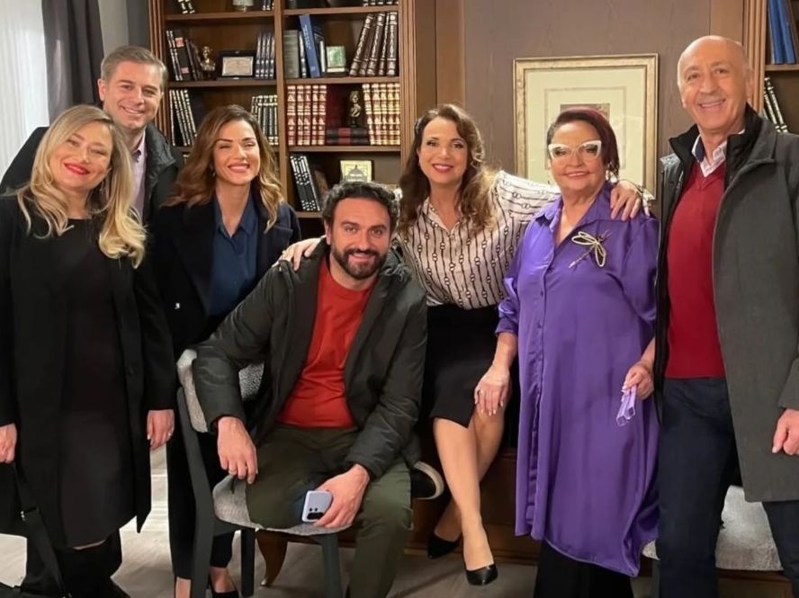 ΧΑΜΟΣ με την πρεμιέρα του «Σόι σου»: Πήρε φωτιά το Χ με Σάββα και Νάσο – Η ατάκα που στεναχώρησε τους πάντες
