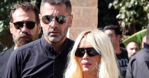 Γιώργος Μαζωνάκης: Η Πάολα στο λαϊκό προσκύνημα  – Μαζί της ο πρώην σύζυγος και ο νυν σύντροφός της