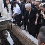 ΜΟΛΙΣ ΔΙΕΡΡΕΥΣΕ ΣΤΑ ΣΑΙΤ: ΓΙΑΤΙ ΔΕΝ ΑΝΟΙΞΑΝ ΤΟ ΦΕΡΕΤΡΟ ΤΟΥ ΜΑΖΩΝΑΚΗ ΠΡΙΝ ΤΟΝ ΒΑΛΟΥΝ ΜΕΣΑ