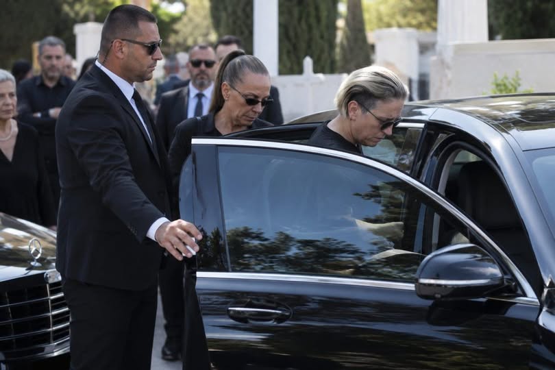 Μπήκαν στις Mercedes κι εξαφανίστηκαν: Μόλις μαθεύτηκε σήμερα για τις αδερφές του Μαζωνάκη