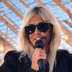 Άννα Βίσση: «Αντίστροφη μέτρηση» για τη μεγάλη συναυλία – Ξεκίνησε η κοσμοσυρροή στο ΟΑΚΑ