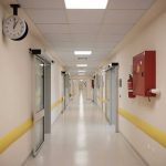 ΕΚΤΑΚΤΟ – Νοσηλεύεται σε κρίσιμη κατάσταση αγαπημένος Έλληνας τραγουδιστής