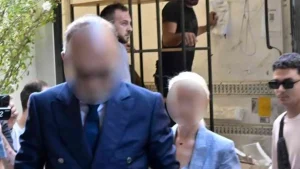 Ανατρέπονται όλα: Ο γιατρός «σπάει» την σιωπή του, λέει την αλήθεια και «καταδικάζει» την γυναίκα του