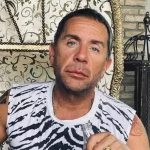 Μαθεύτηκε ποιος έστειλε τον Μαζωνάκη στο ιατρείο στο Κολωνάκι