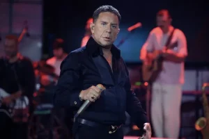 Τούμπα όλα; Βρέθηκε χειρόγραφη διαθήκη του Μαζωνάκη; Πάνω από 12 εκατ. η περιουσία του – Τι θα συμβεί αν έχει αποκληρώσει την οικογένειά του;