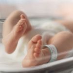 Έγινε η πρώτη νόμιμη ευθανασία σε μωράκι μόλις 2 ετών