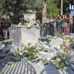 Αυτός είναι ο τάφος του Γιώργου Μαζωνάκη – Γεμάτος λουλούδια λίγες ώρες μετά την κηδεία