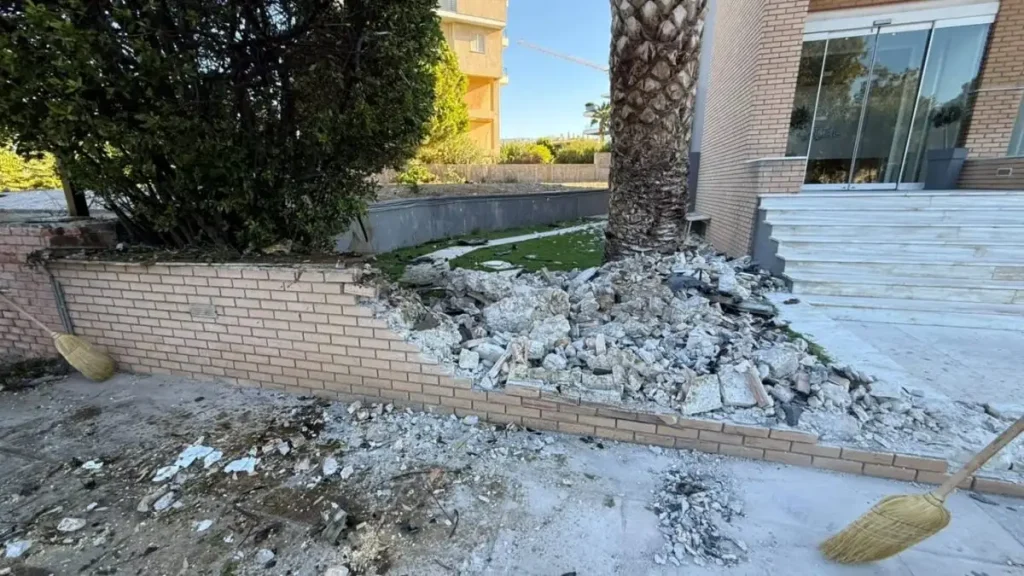 Τροχαίο στην Ποσειδώνος: Νεκροί οι 3 επιβαίνοντες του αυτοκινήτου που ανετράπη – Σε κρίσιμη κατάσταση οι 2 τραυματίες