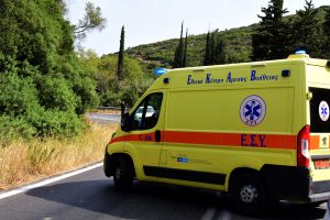 Τραγωδία πριν λίγο: 65χρονος καταπλακώθηκε ξαφνικά από δέντρο – Πάγωσαν όλοι στη Φούρκα