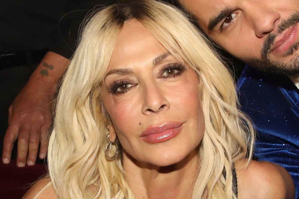 Άννα Βίσση: «Δεν είναι πια τόσο ανοιχτή και φιλική» – Παλιός φίλος της γκρεμίζει την εικόνα της!