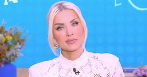 Κατερίνα Καινούργιου: «Δεν έχω κοιμηθεί καλά. Το μωρό ξυπνάει ανά μία ώρα και θέλει αγκαλίτσα»