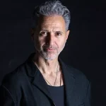 Κόκοτας: Χωρισμένη στα δύο η οικογένεια; Δύο διαφορετικά μνημόσυνα για τον τραγουδιστή μέσα σε 24 ώρες