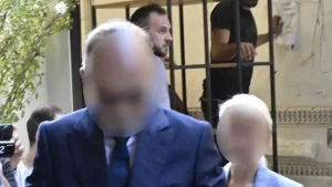 Υπόθεση Μαζωνάκη: Γείτονας των γιατρών σπάει τη σιωπή του και το αποκάλυψε – «Η κόρη τους συνέχεια κ..»