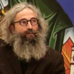 Αγνώριστος ο Άρης Σερβετάλης – Η εντυπωσιακή μεταμόρφωσή του για τον ρόλο του νέου Αγίου που θα υποδυθεί 