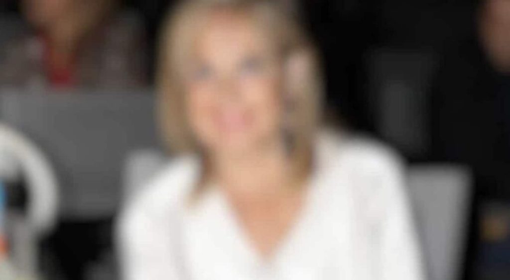 Πασίγνωστη Ελληνίδα παραδέχεται: «Κουβαλούσα φρούτα στην Αθήνα και μετά παντρεύτηκα έναν από τους πιο πλούσιους Έλληνες»