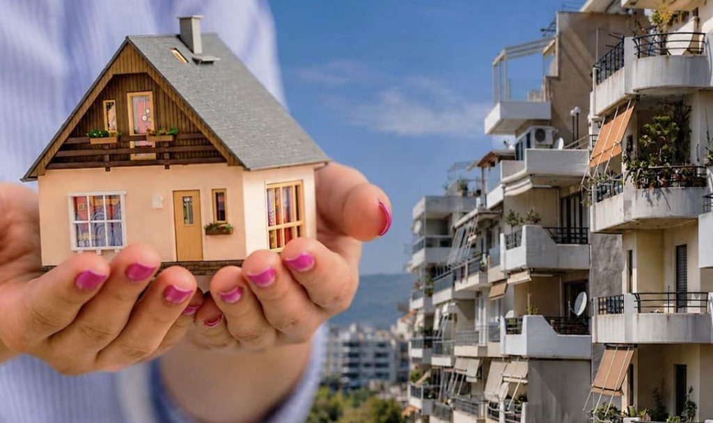 Τεpάστια ανατροπή για όσους έχουν ακίνητα στο όνομα τους