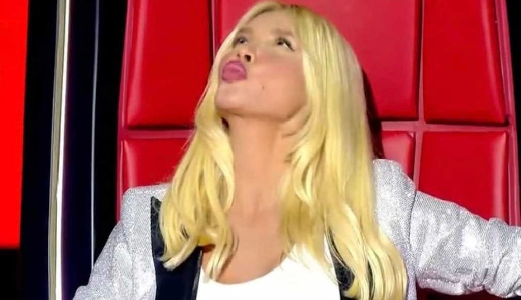 The Voice: Συγκίνησε η Πάολα – Κοίταξε τον ουρανό και έστειλε φιλί στον Μαζωνάκη